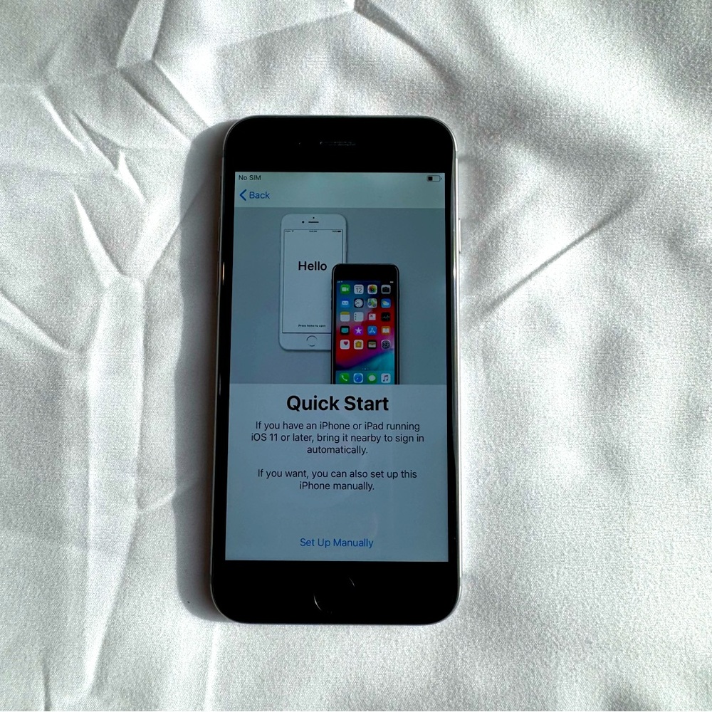 Apple iPhone 6 - 16GB - Space Gray (Unlocked) A1586 (CDMA + GSM) Space Gray